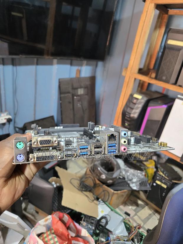 Ryzen 7 3700x Board and Processor photo 5