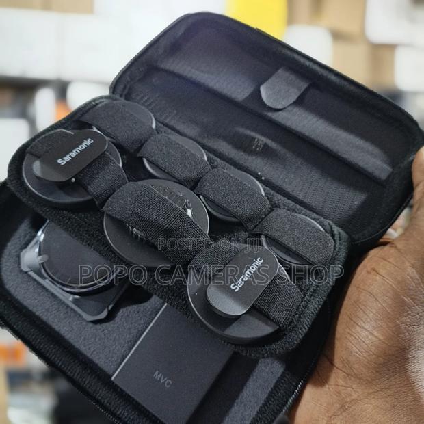 Saramonic Wireless Microphone With Touch Screen photo 6
