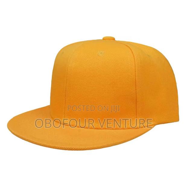 High-Quality Flat Fitted Cap · Photo 4