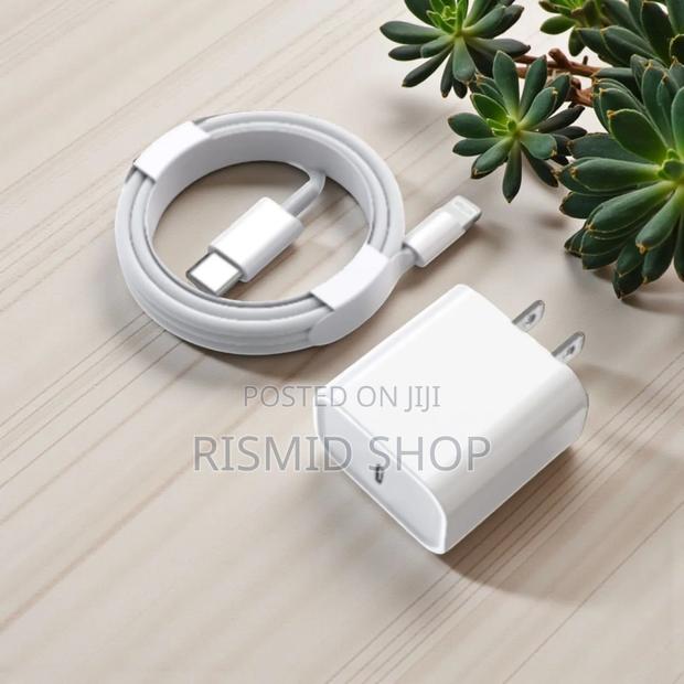 Original iPhone 14 Pro Max Charger(567374) photo 2