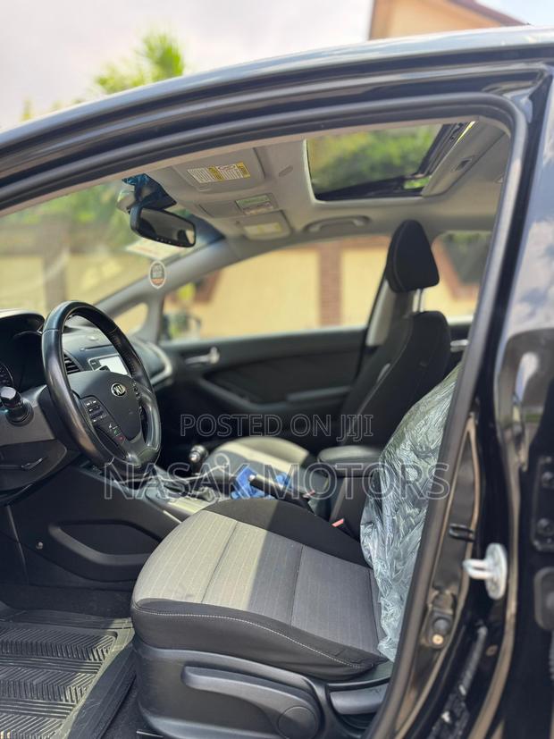 Kia Forte LX Sedan 2015 Black photo 4