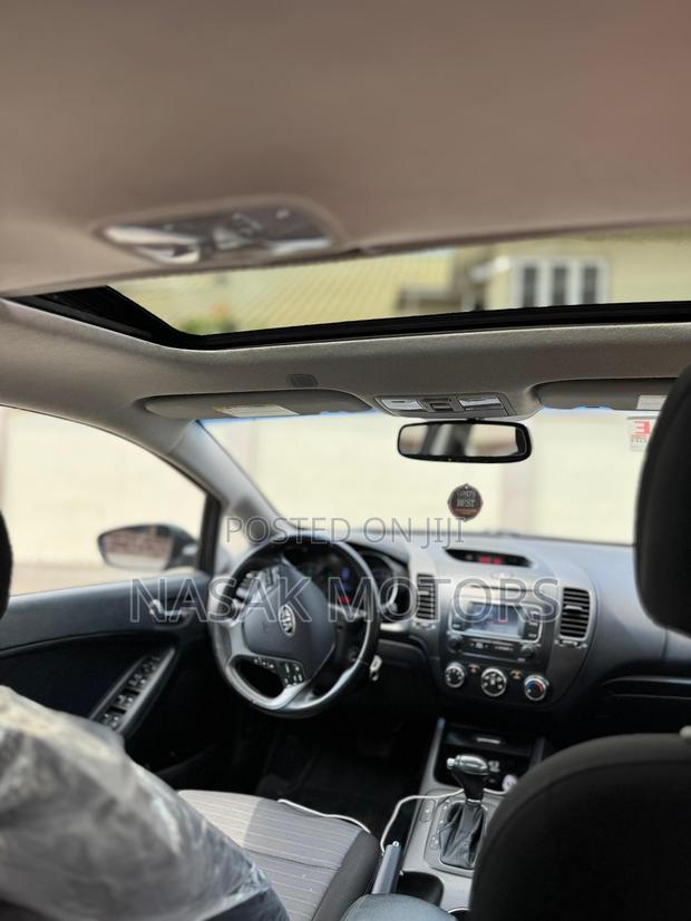 Kia Forte LX Sedan 2015 Black photo 5