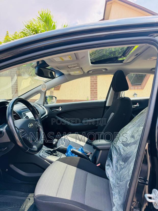 Kia Forte LX Sedan 2015 Black photo 6