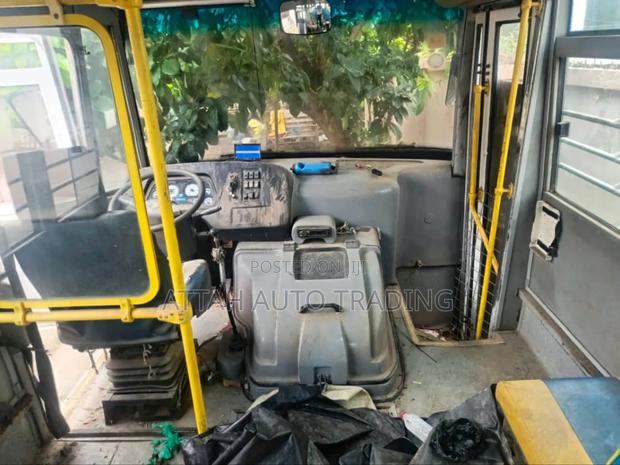 Ashok Leyland MTC 2014 Blue photo 9