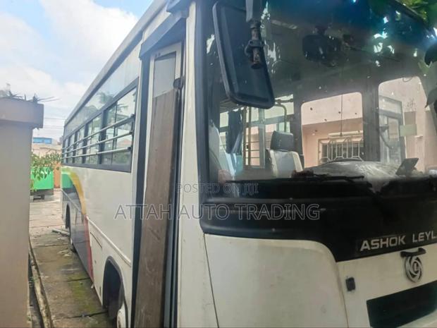 Ashok Leyland MTC 2014 Blue photo 2