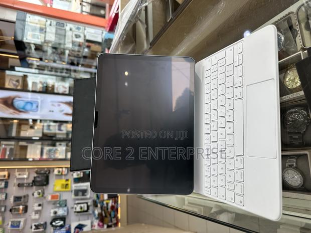 Apple iPad Air 128 GB Gray photo 2