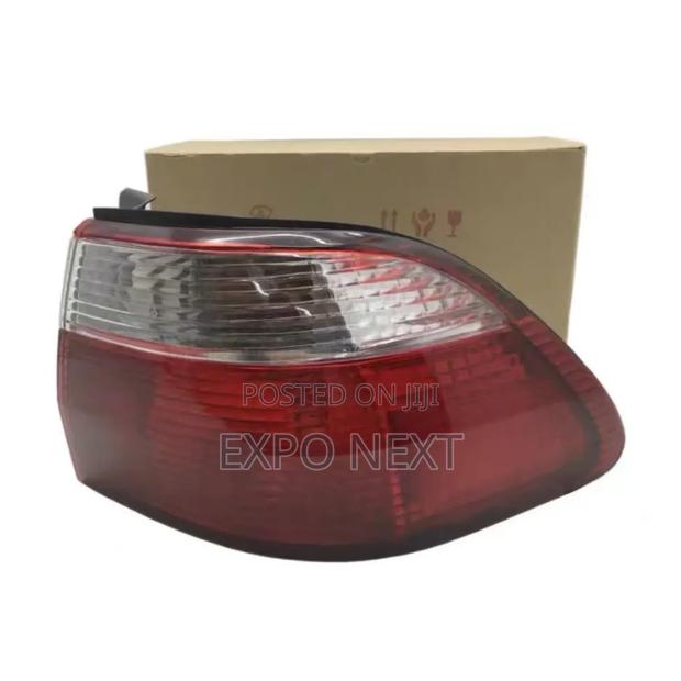 Honda Accord Taillight 1998-2002 6th Gen photo 2