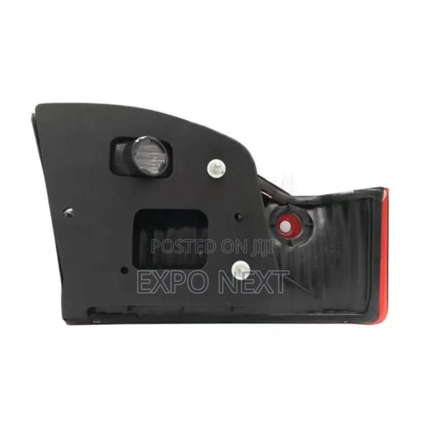 Honda Accord Taillight 1998-2002 6th Gen photo 3