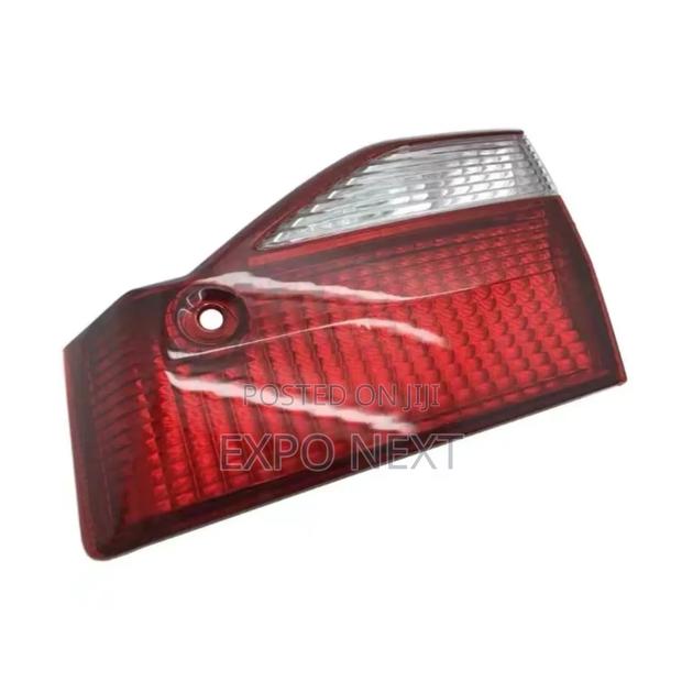 Honda Accord Taillight 1998-2002 6th Gen photo 4
