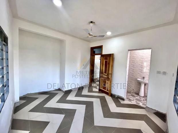 2bdrm Apartment in Labadi for rent photo 9