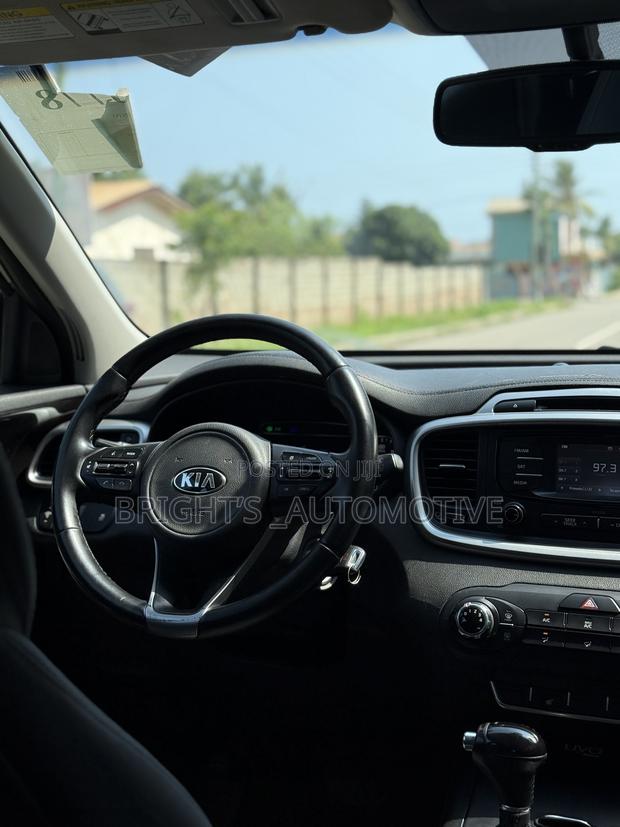 Kia Sorento 4dr SUV 2016 Gray