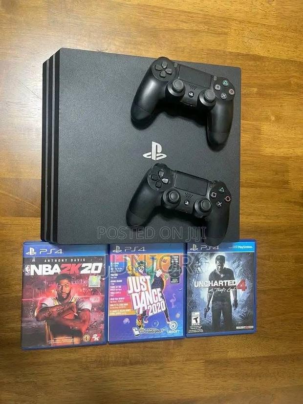 Playstation 4 Pro Jailbreak · Photo 3