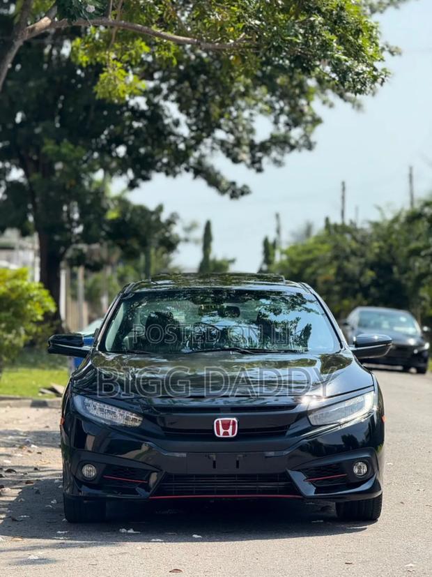 Honda Civic Touring 4dr Sedan (1.5L 4cyl) 2016 Black