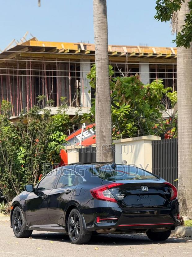 Honda Civic Touring 4dr Sedan (1.5L 4cyl) 2016 Black