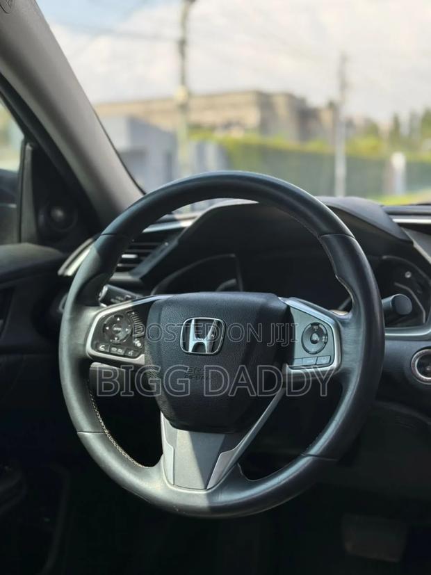 Honda Civic Touring 4dr Sedan (1.5L 4cyl) 2016 Black