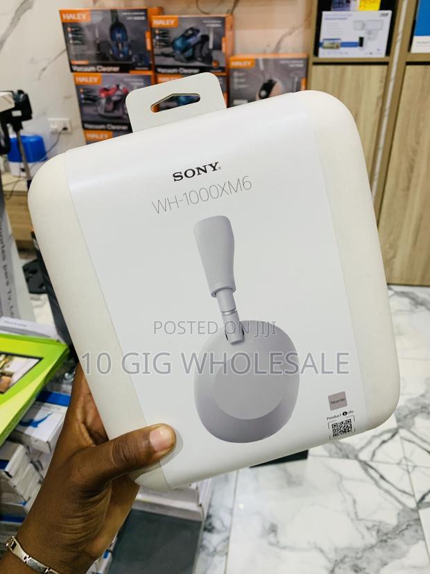 Best Buy at Store Headset Sony Xm6 Head Set