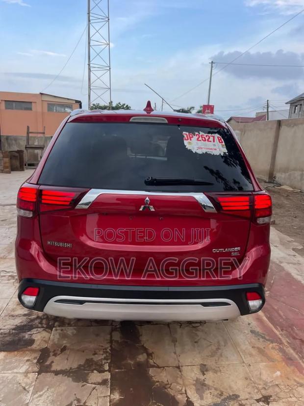 Mitsubishi Outlander SE AWC 2019 Red