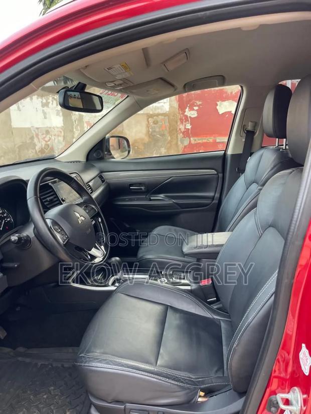 Mitsubishi Outlander SE AWC 2019 Red