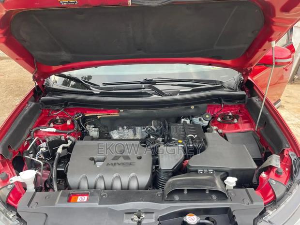 Mitsubishi Outlander SE AWC 2019 Red