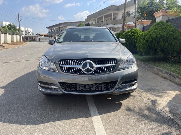 Mercedes-Benz C300 2014 Gray