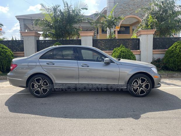 Mercedes-Benz C300 2014 Gray photo 3