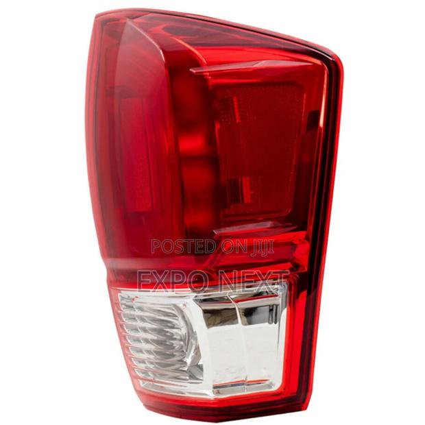 Led Tail Light For Toyota Tacoma 2016-2019 photo 2