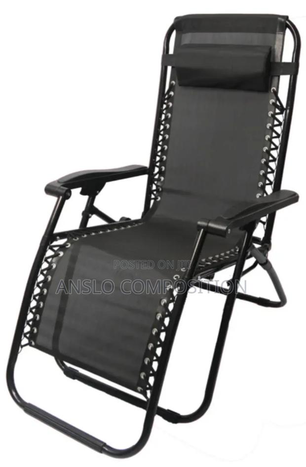 Recliner Folding Lounge Chair · Photo 2