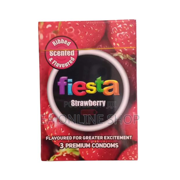 Fiesta Strawberry Scented Flavoured Condoms. 24 Packs of 3 in 1 · Photo 4