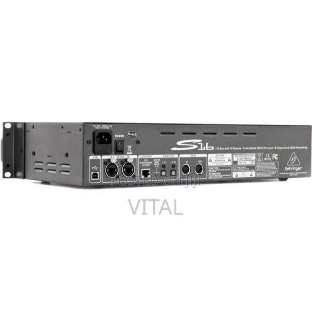 Behringer S16 photo 4