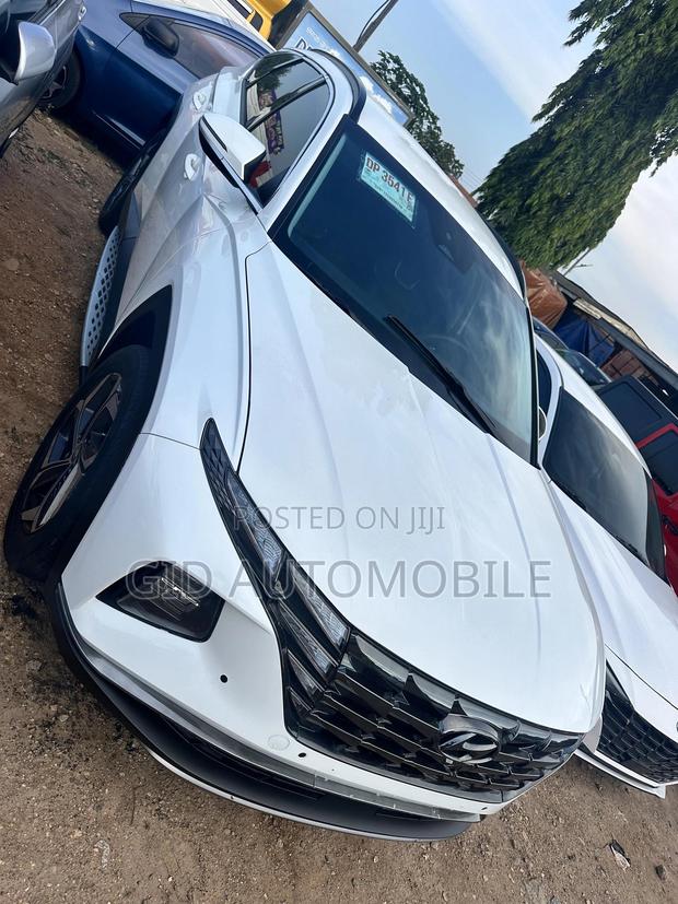 Hyundai Tucson 2023 White