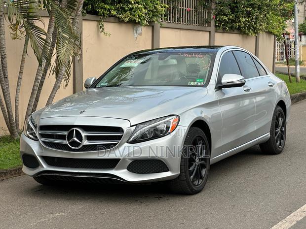 Mercedes-Benz C300 2017 Silver