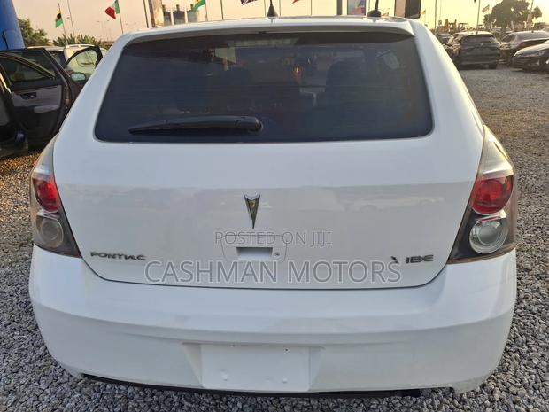Pontiac Vibe 1.8L 2010 White