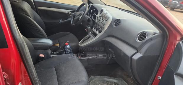 Pontiac Vibe 1.8L 2010 Red photo 9