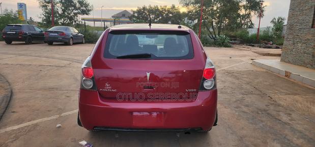 Pontiac Vibe 1.8L 2010 Red photo 4