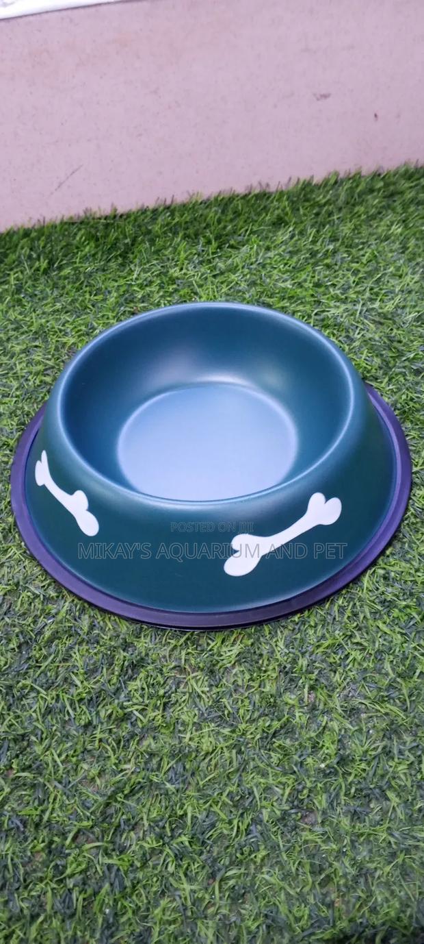 Dog Metal Medium Bowl · Photo 4