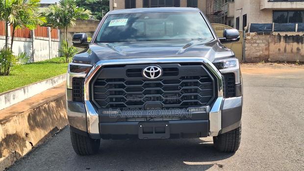Toyota Tundra TRD PRO CrewMax 4WD SB w/5.5' Bed (Hybrid) 2025 Gray