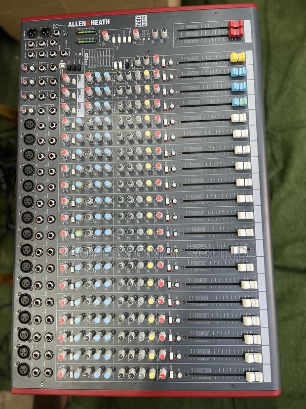 Allen Heath Zed-22fx 22-Channel Mixer With Effects · Photo 3
