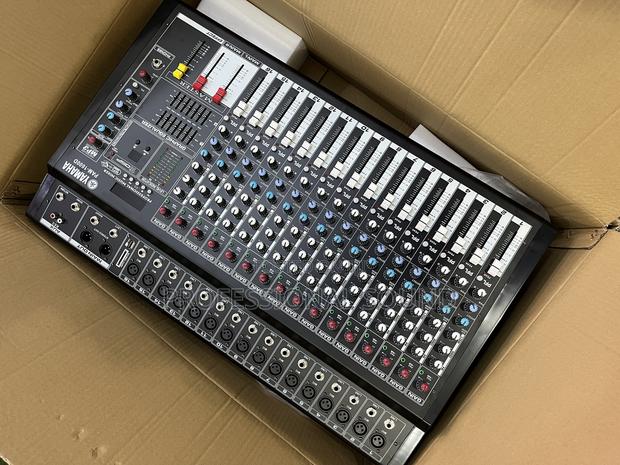 Yamaha Powered 16-Channel Mixer. · Photo 4