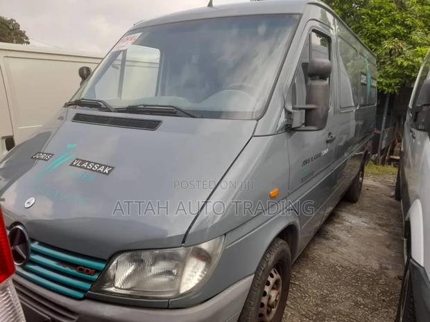 Mercedes-Benz Sprinter 2001 Grey