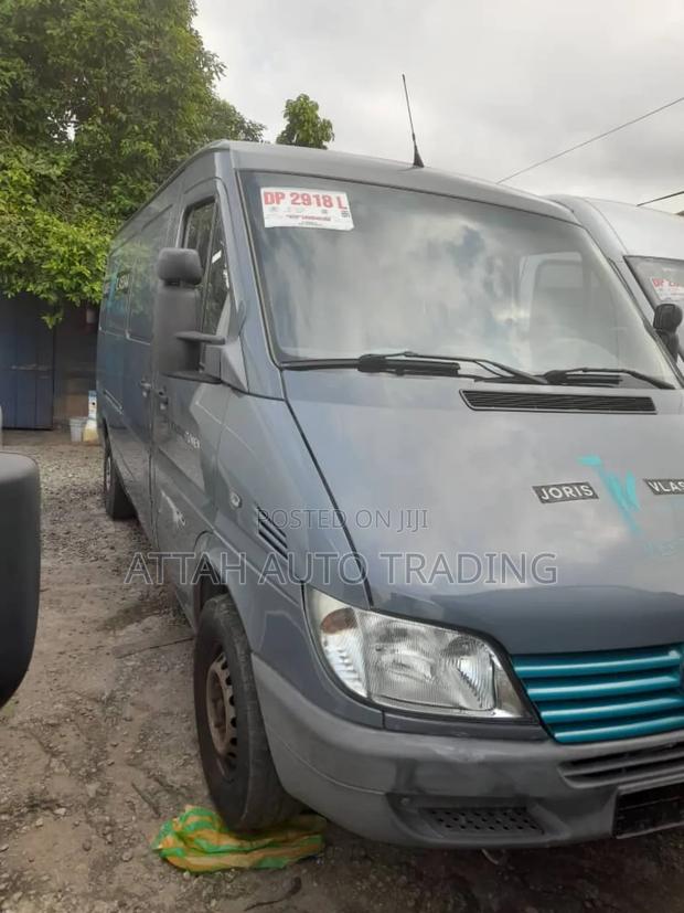 Mercedes-Benz Sprinter 2001 Grey photo 4
