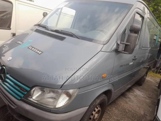 Mercedes-Benz Sprinter 2001 Grey photo 5