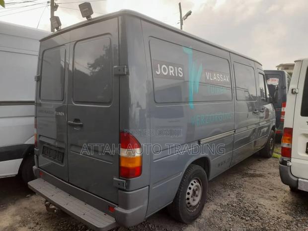 Mercedes-Benz Sprinter 2001 Grey photo 7