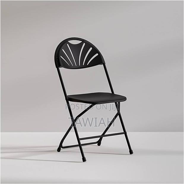 Fun Back Folderble Chairs · Photo 3