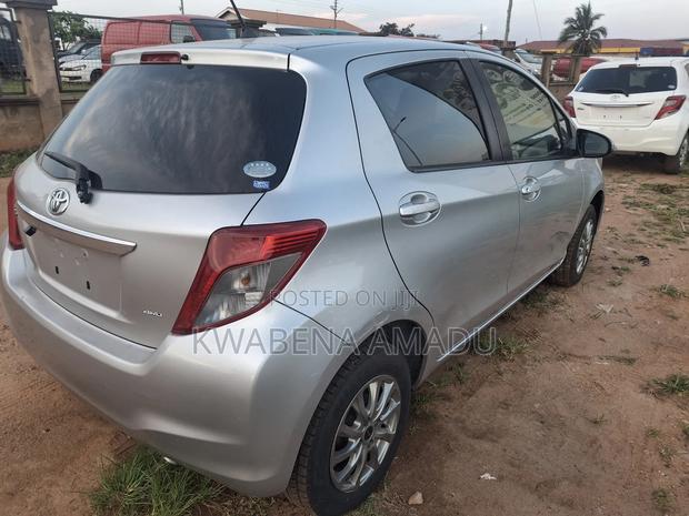 Toyota Vitz 1.3 AWD 5dr 2013 Silver