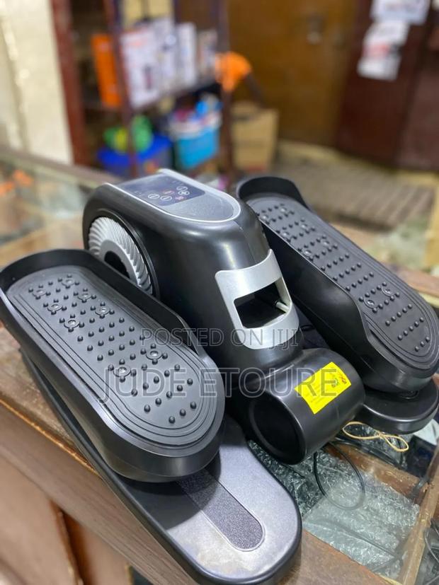 Under Desk Elliptical Machine · Photo 4