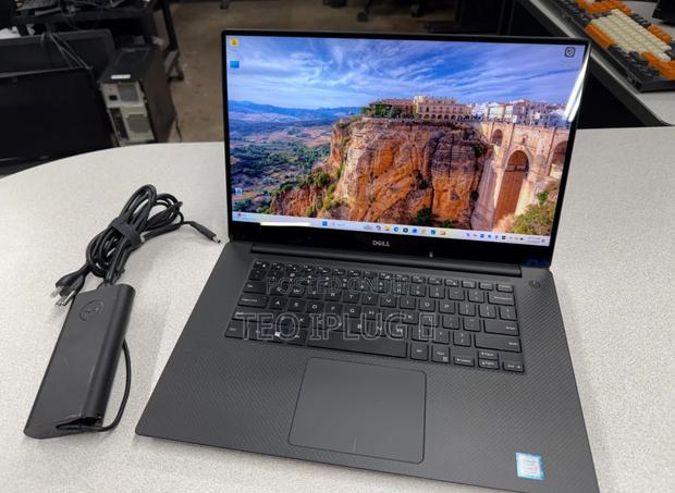 Laptop Dell XPS 15 (9560) 16GB Intel Core I7 SSD 512GB