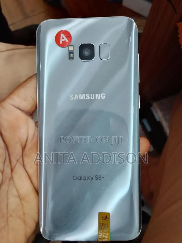 Samsung Galaxy S8 Plus 128 GB Gray · Photo 4