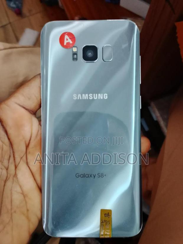 Samsung Galaxy S8 Plus 128 GB Gray · Photo 3
