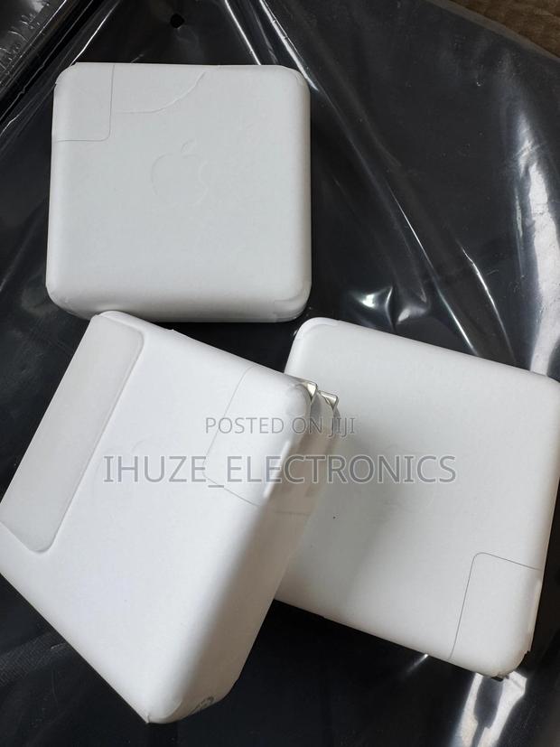 Apple 96w Usb-c Power Adapter For Macbook Pro