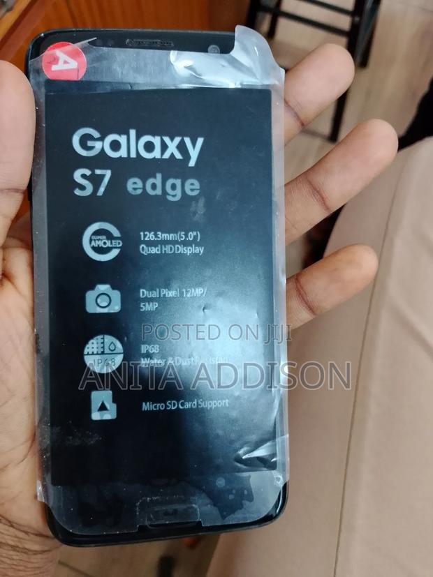 Samsung Galaxy S7 edge 64 GB Black · Photo 4